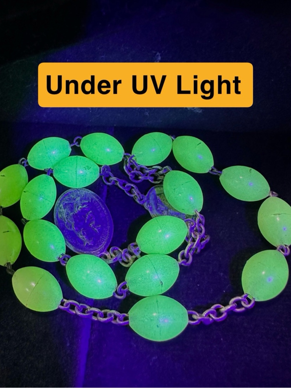 Vtg, 1970’s St. Anne DE BEAUPRE Catholic Religious Prayer Beads /GLOWERS
